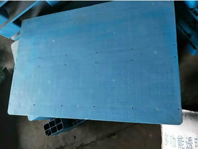 塑料托盤(pán)定制存在的問(wèn)題